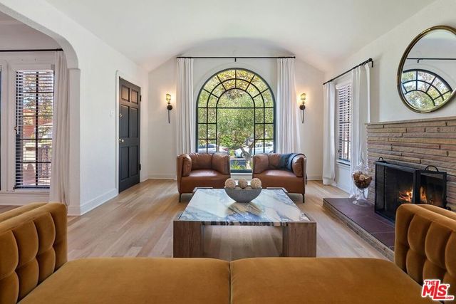 1628 S Sycamore Avenue, Los Angeles, CA 90019