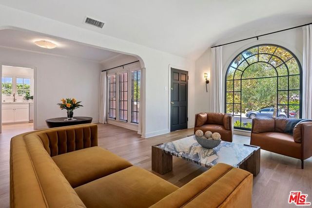 1628 S Sycamore Avenue, Los Angeles, CA 90019