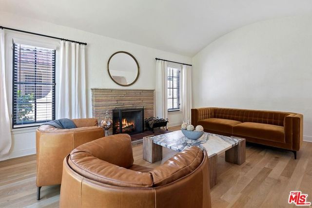 1628 S Sycamore Avenue, Los Angeles, CA 90019