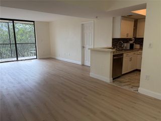 5550 NW 44th St 414B, Lauderhill, FL 33319