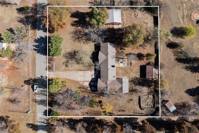 1916 Timber Ridge Drive, Newcastle, OK 73065