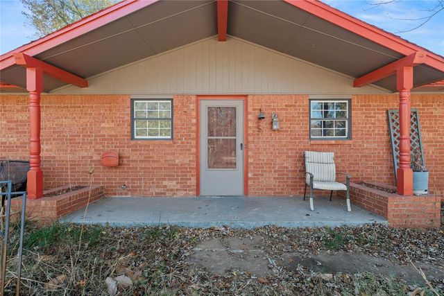 1916 Timber Ridge Drive, Newcastle, OK 73065