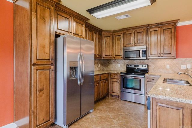 2705 Finley Loop, Bryant, AR 72022