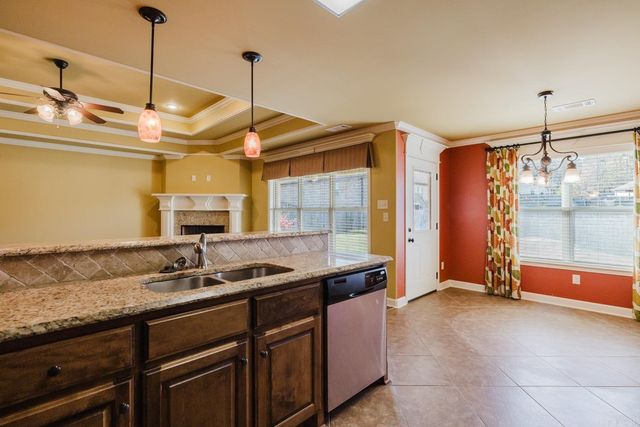 2705 Finley Loop, Bryant, AR 72022