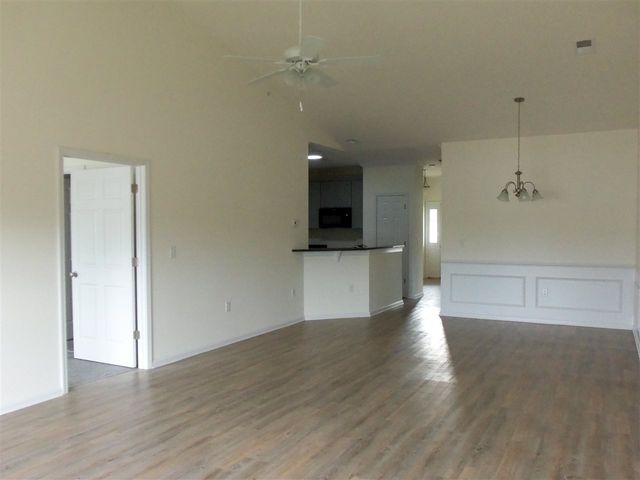 1144 Freeboard St. 202 middle, Murrells Inlet, SC 29576