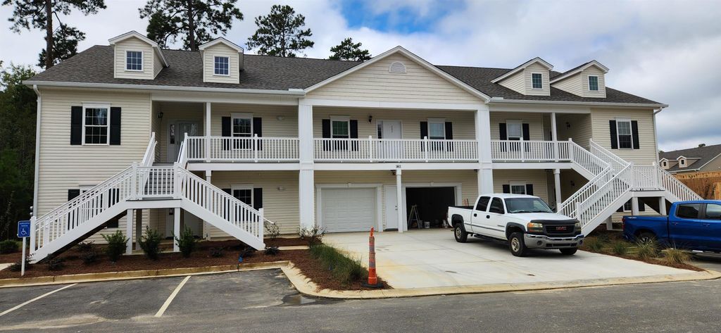 1144 Freeboard St. 202 middle, Murrells Inlet, SC 29576
