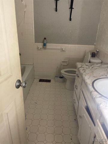 2817 Valley Crest Rd, Tuscaloosa, AL 35405