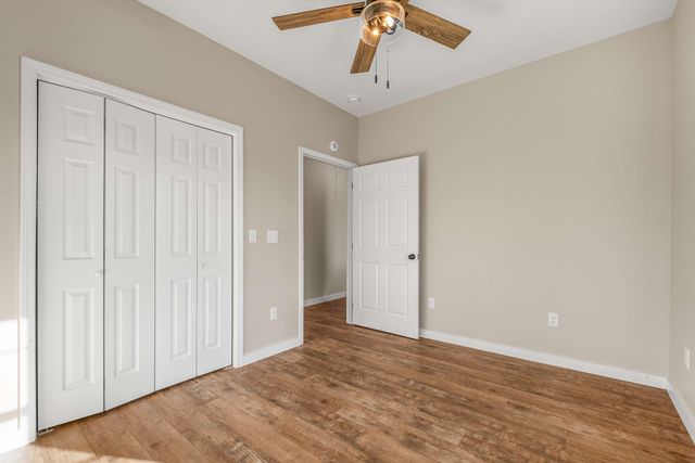 502 Meadowbrook Dr, Mcminnville, TN 37110