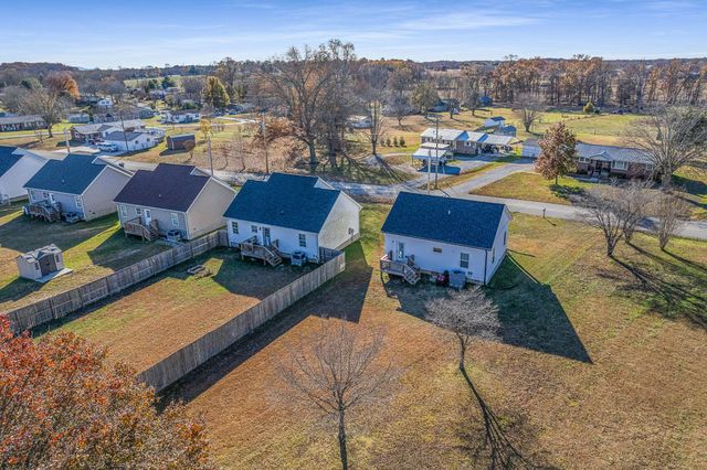 502 Meadowbrook Dr, Mcminnville, TN 37110