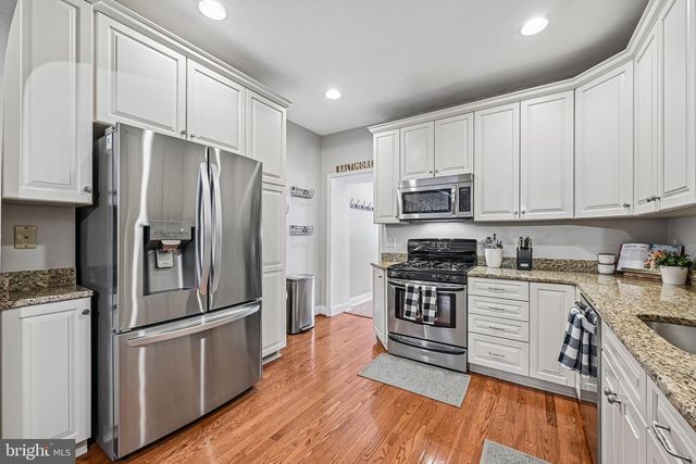 1113 W CROSS ST W, Baltimore, MD 21230