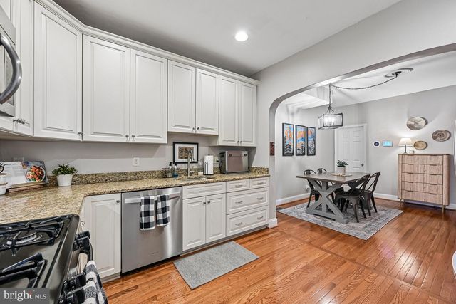 1113 W CROSS ST W, Baltimore, MD 21230