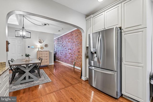 1113 W CROSS ST W, Baltimore, MD 21230