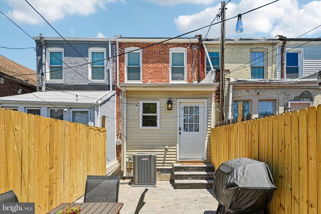 1113 W CROSS ST W, Baltimore, MD 21230