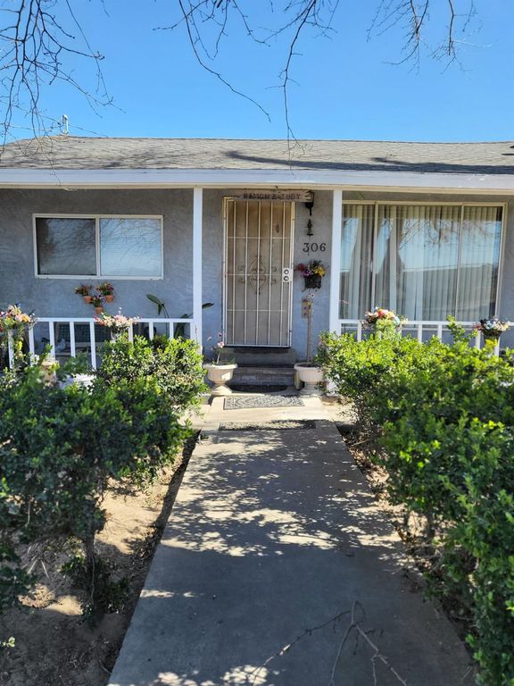 306 Fransil Ln, Turlock, CA 95380