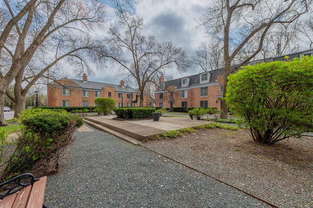 1499 Shermer Road 203E, Northbrook, IL 60062