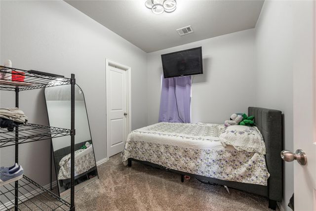 1008 8th Avenue N, Texas City, TX 77590