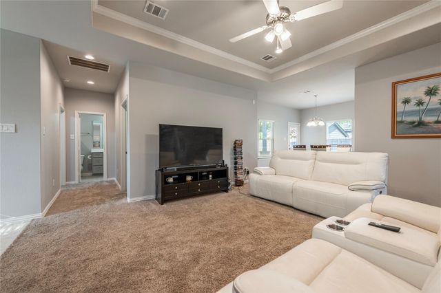 1008 8th Avenue N, Texas City, TX 77590