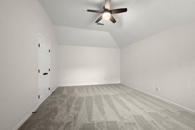 34 S Rambling Ridge Place, Conroe, TX 77385