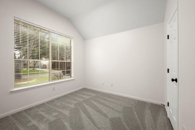 34 S Rambling Ridge Place, Conroe, TX 77385