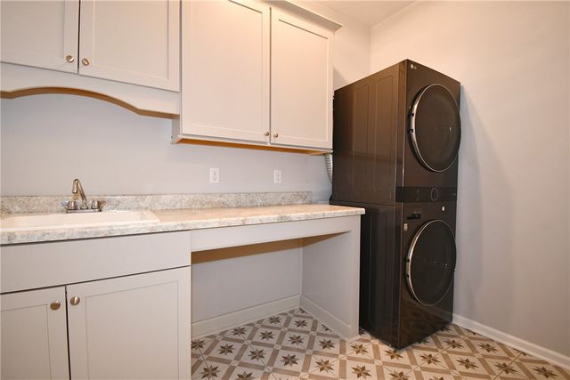 408 Barons Ct, Peters Twp, PA 15367