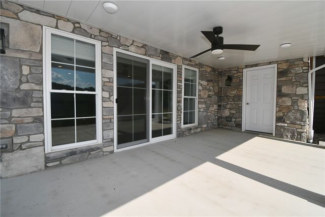 408 Barons Ct, Peters Twp, PA 15367