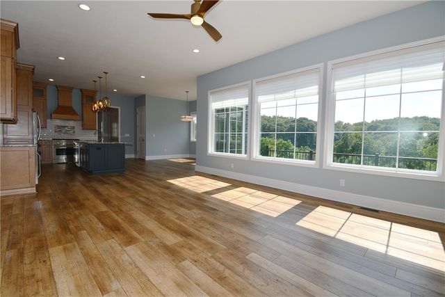 408 Barons Ct, Peters Twp, PA 15367