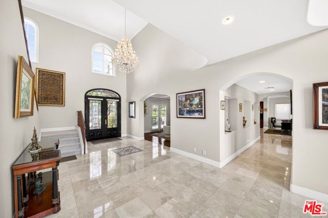22355 S Summit Ridge Circle, Chatsworth (los Angeles), CA 91311