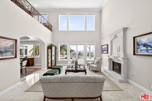 22355 S Summit Ridge Circle, Chatsworth (los Angeles), CA 91311