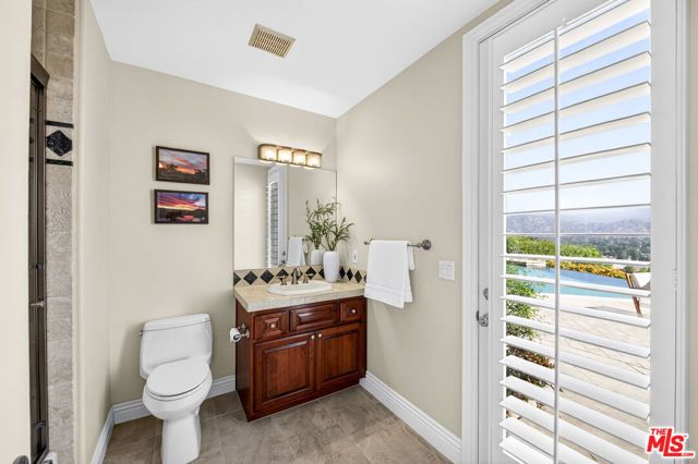 22355 S Summit Ridge Circle, Chatsworth (los Angeles), CA 91311