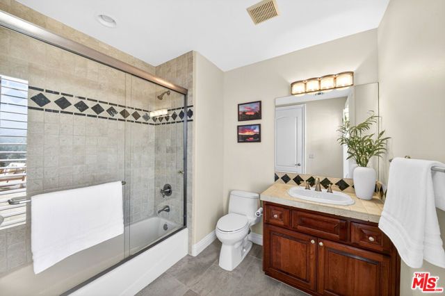 22355 S Summit Ridge Circle, Chatsworth (los Angeles), CA 91311