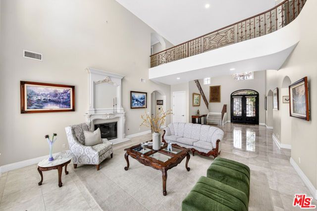 22355 S Summit Ridge Circle, Chatsworth (los Angeles), CA 91311