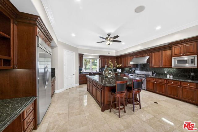 22355 S Summit Ridge Circle, Chatsworth (los Angeles), CA 91311