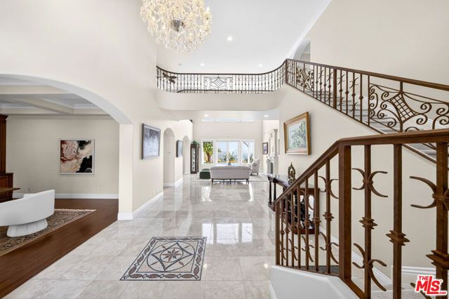 22355 S Summit Ridge Circle, Chatsworth (los Angeles), CA 91311