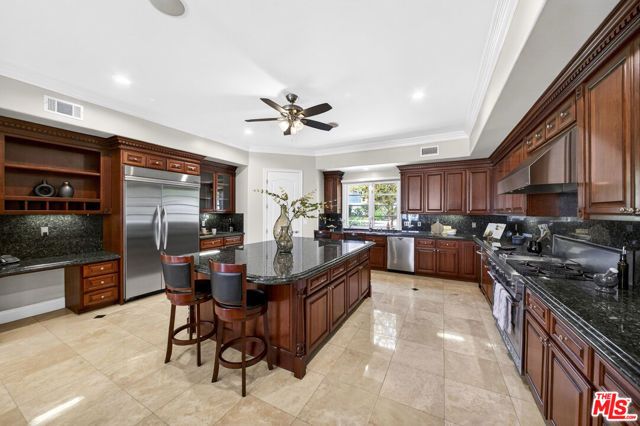 22355 S Summit Ridge Circle, Chatsworth (los Angeles), CA 91311