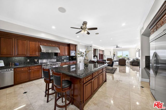 22355 S Summit Ridge Circle, Chatsworth (los Angeles), CA 91311