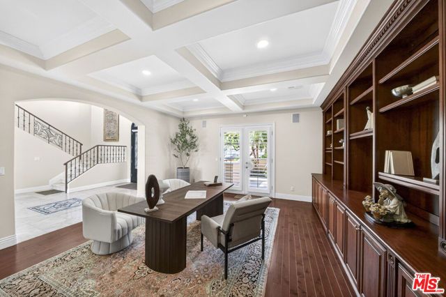 22355 S Summit Ridge Circle, Chatsworth (los Angeles), CA 91311