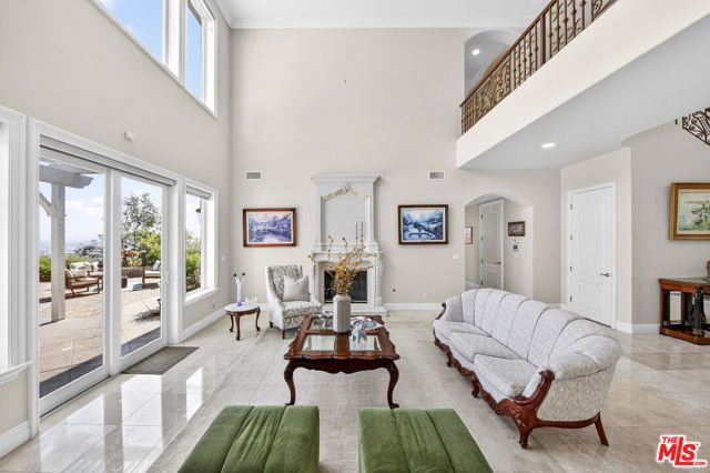 22355 S Summit Ridge Circle, Chatsworth (los Angeles), CA 91311