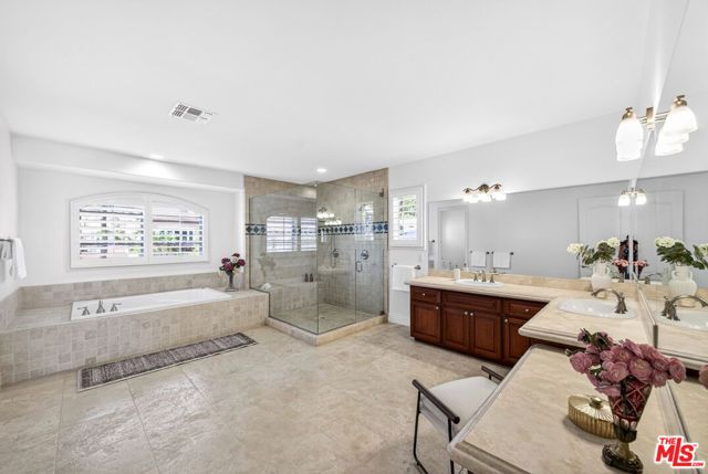 22355 S Summit Ridge Circle, Chatsworth (los Angeles), CA 91311