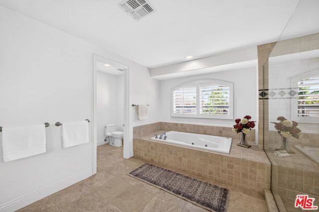22355 S Summit Ridge Circle, Chatsworth (los Angeles), CA 91311