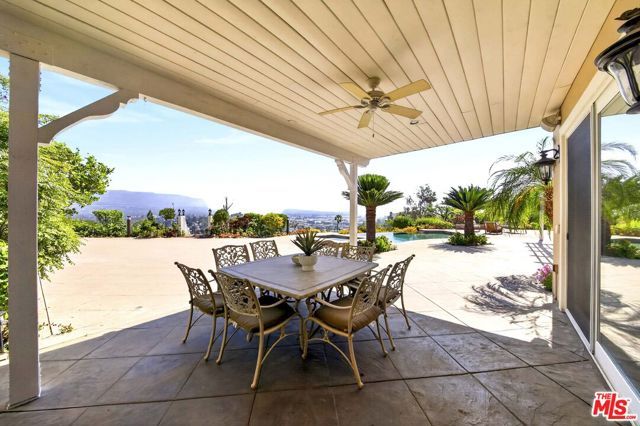 22355 S Summit Ridge Circle, Chatsworth (los Angeles), CA 91311