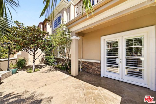 22355 S Summit Ridge Circle, Chatsworth (los Angeles), CA 91311