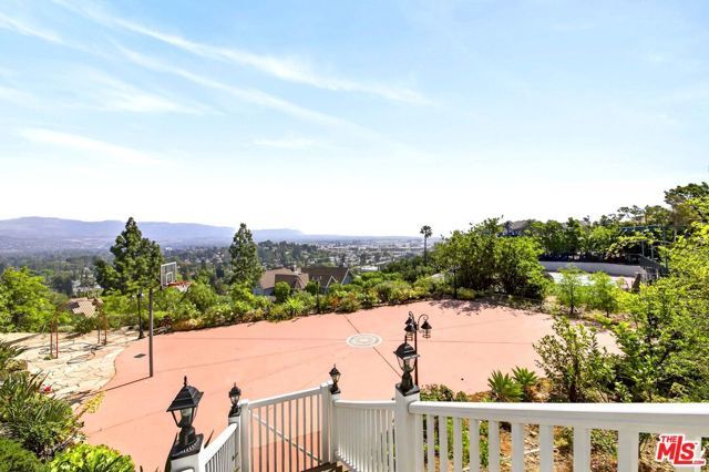 22355 S Summit Ridge Circle, Chatsworth (los Angeles), CA 91311