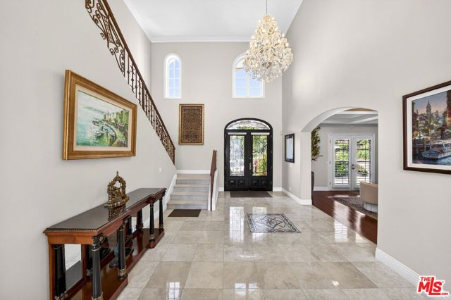 22355 S Summit Ridge Circle, Chatsworth (los Angeles), CA 91311