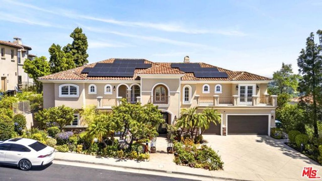 22355 S Summit Ridge Circle, Chatsworth (los Angeles), CA 91311