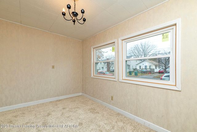 623 N Hayford Avenue, Lansing, MI 48912