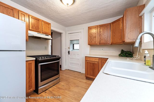 623 N Hayford Avenue, Lansing, MI 48912