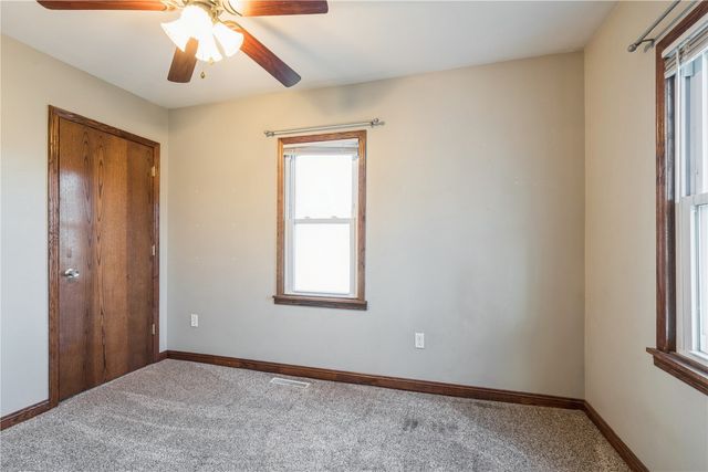 43 Vinton Street, Palo, IA 52324