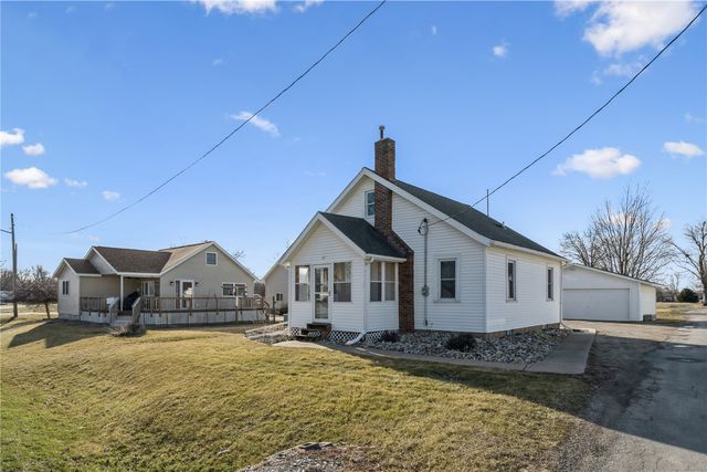43 Vinton Street, Palo, IA 52324
