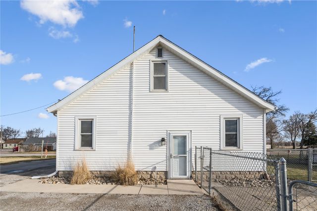43 Vinton Street, Palo, IA 52324