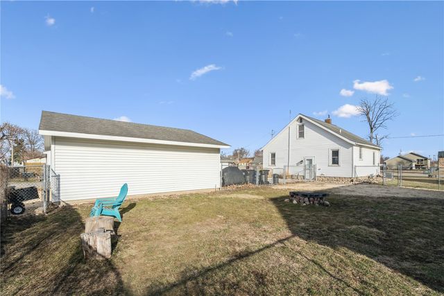 43 Vinton Street, Palo, IA 52324